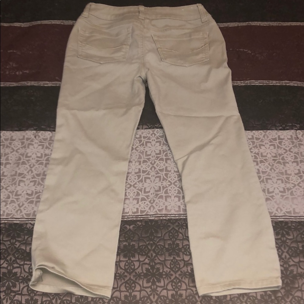 Capris - Picture 2 of 2